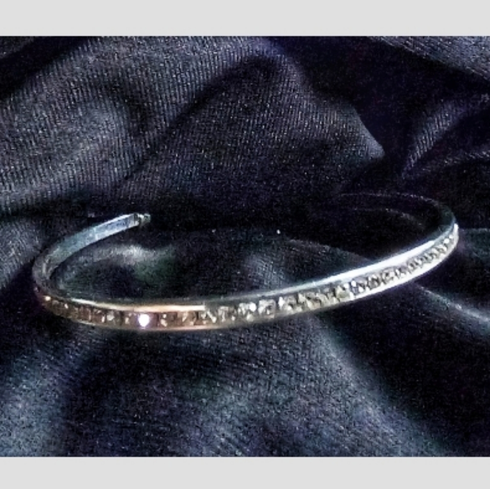 Elegant bracelet